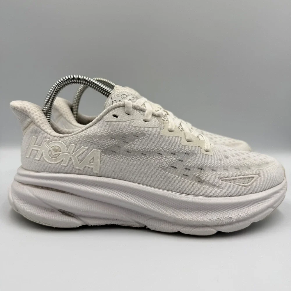 Hoka One‎ One Clifton 9 Running Shoes White Women's Size 7.5 Athletic Sneakers